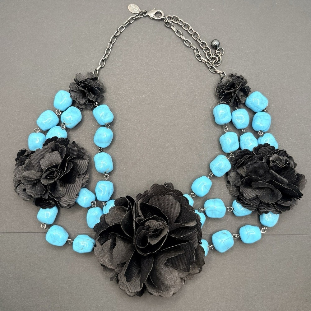 Vintage‎ Joan Rivers Triple Strand Fluffy Floral Faux Turquoise Flowers Necklace